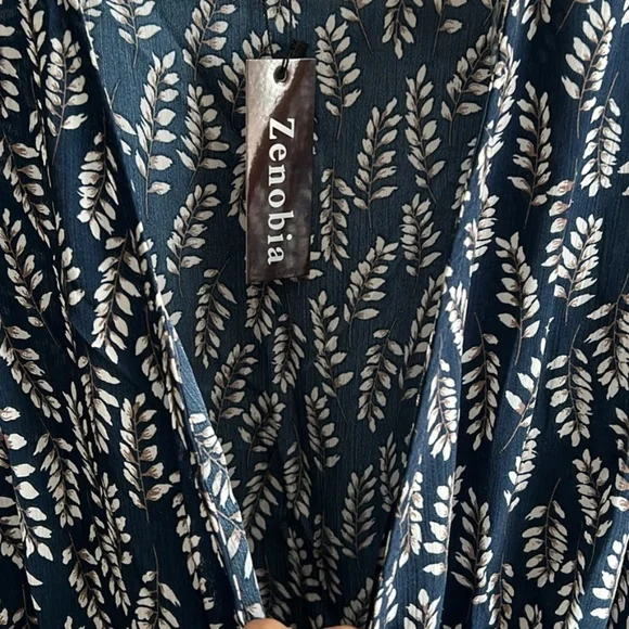 Zenobia Faux Wrap Style Juniors Top - Picture 6 of 7